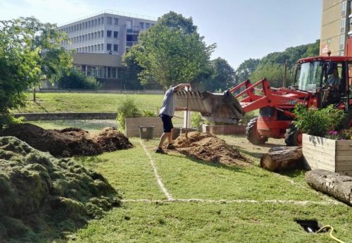 2018-2020 Le potager en lasagnes des unités de voisinage UC5 à Bron Parilly avec Lyon Métropole habitat